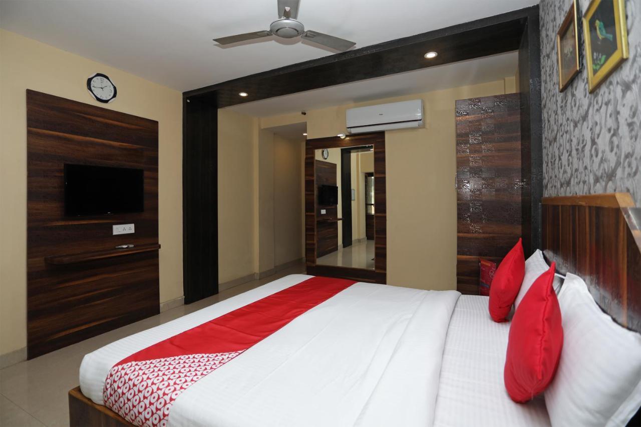 Oyo 4065 Hotel Richi Bhubaneswar Esterno foto